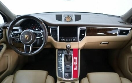 Porsche Macan I рестайлинг, 2018 год, 4 100 000 рублей, 10 фотография