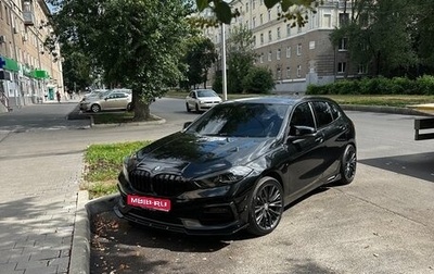 BMW 1 серия, 2019 год, 2 450 000 рублей, 1 фотография