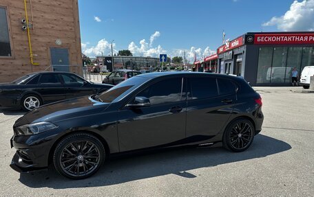 BMW 1 серия, 2019 год, 2 450 000 рублей, 8 фотография
