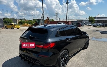 BMW 1 серия, 2019 год, 2 450 000 рублей, 2 фотография