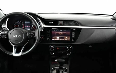 KIA Rio IV, 2021 год, 1 599 000 рублей, 5 фотография
