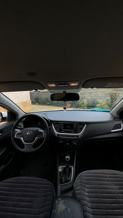Hyundai Solaris II, 2018 год, 1 150 000 рублей, 2 фотография