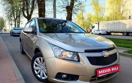 Chevrolet Cruze II, 2011 год, 730 000 рублей, 2 фотография