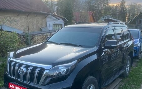 Toyota Land Cruiser Prado 150 рестайлинг 2, 2011 год, 2 400 000 рублей, 4 фотография