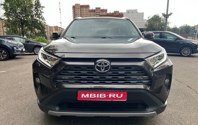 Toyota RAV4, 2021 год, 4 300 000 рублей, 1 фотография