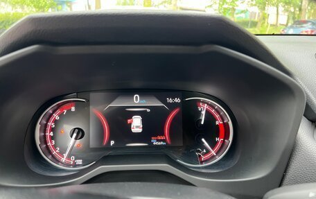 Toyota RAV4, 2021 год, 4 300 000 рублей, 20 фотография