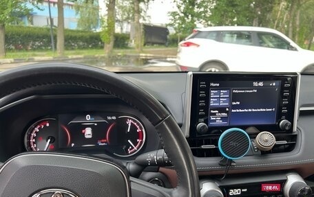 Toyota RAV4, 2021 год, 4 300 000 рублей, 19 фотография