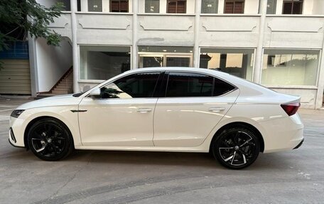 Skoda Octavia IV, 2022 год, 2 125 411 рублей, 3 фотография
