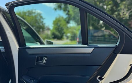 Mercedes-Benz E-Класс, 2013 год, 2 300 000 рублей, 26 фотография