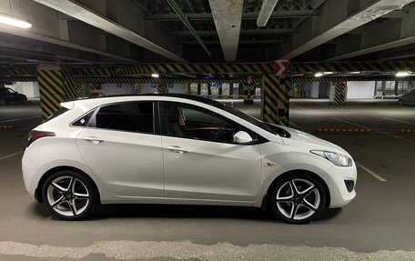 Hyundai i30 II рестайлинг, 2012 год, 800 000 рублей, 12 фотография
