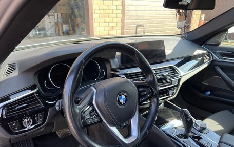 BMW 5 серия, 2018 год, 2 610 000 рублей, 18 фотография