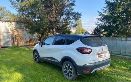 Renault Kaptur I рестайлинг, 2016 год, 1 385 000 рублей, 2 фотография