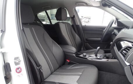 BMW 1 серия, 2016 год, 1 850 000 рублей, 7 фотография
