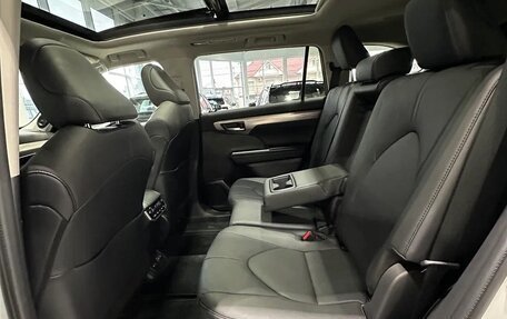 Toyota Highlander, 2025 год, 5 075 000 рублей, 13 фотография