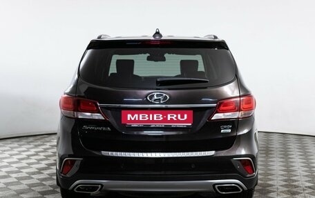 Hyundai Santa Fe III рестайлинг, 2017 год, 2 400 000 рублей, 5 фотография