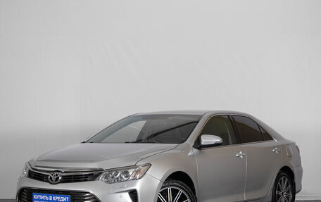 Toyota Camry, 2015 год, 1 769 000 рублей, 4 фотография