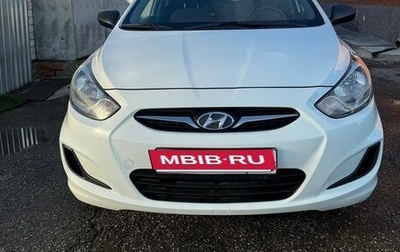 Hyundai Solaris II рестайлинг, 2012 год, 699 999 рублей, 1 фотография