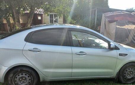 KIA Rio III рестайлинг, 2013 год, 770 000 рублей, 2 фотография