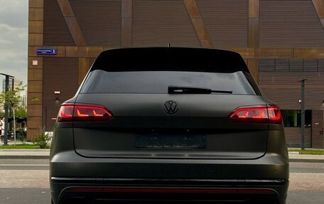 Volkswagen Touareg III, 2019 год, 4 400 000 рублей, 6 фотография