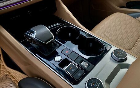 Volkswagen Touareg III, 2019 год, 4 400 000 рублей, 15 фотография
