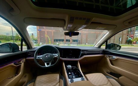 Volkswagen Touareg III, 2019 год, 4 400 000 рублей, 12 фотография