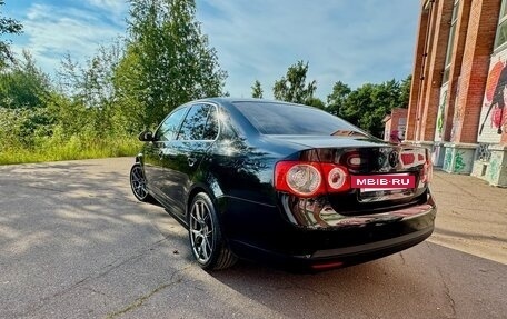 Volkswagen Jetta VI, 2006 год, 650 000 рублей, 8 фотография