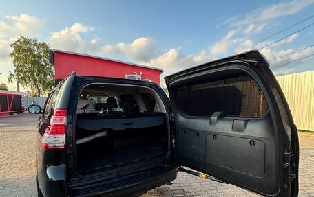 Toyota Land Cruiser Prado 150 рестайлинг 2, 2015 год, 3 250 000 рублей, 7 фотография