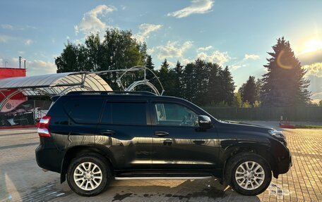 Toyota Land Cruiser Prado 150 рестайлинг 2, 2015 год, 3 250 000 рублей, 6 фотография