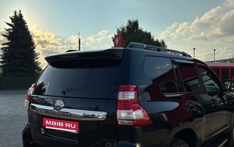 Toyota Land Cruiser Prado 150 рестайлинг 2, 2015 год, 3 250 000 рублей, 2 фотография