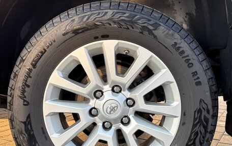 Toyota Land Cruiser Prado 150 рестайлинг 2, 2015 год, 3 250 000 рублей, 10 фотография