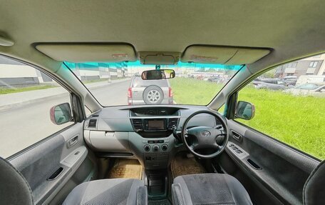 Toyota Voxy II, 2001 год, 800 000 рублей, 9 фотография