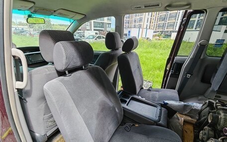 Toyota Voxy II, 2001 год, 800 000 рублей, 12 фотография