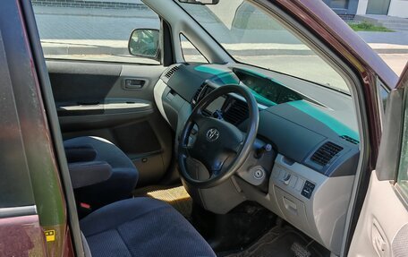 Toyota Voxy II, 2001 год, 800 000 рублей, 5 фотография