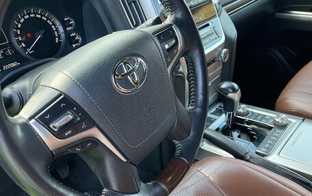 Toyota Land Cruiser 200, 2016 год, 6 500 000 рублей, 13 фотография