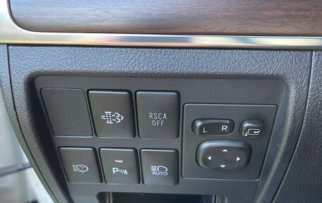 Toyota Land Cruiser 200, 2016 год, 6 500 000 рублей, 17 фотография