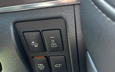 Toyota Land Cruiser 200, 2016 год, 6 500 000 рублей, 18 фотография