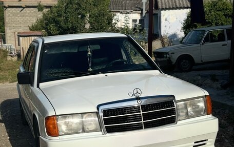 Mercedes-Benz 190 (W201), 1983 год, 340 000 рублей, 3 фотография