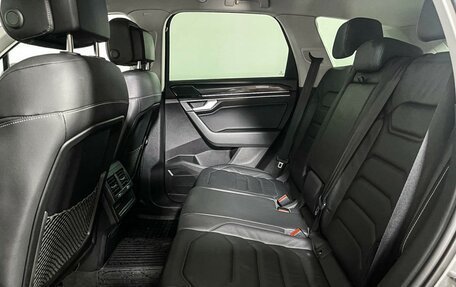 Volkswagen Touareg III, 2019 год, 4 297 000 рублей, 10 фотография