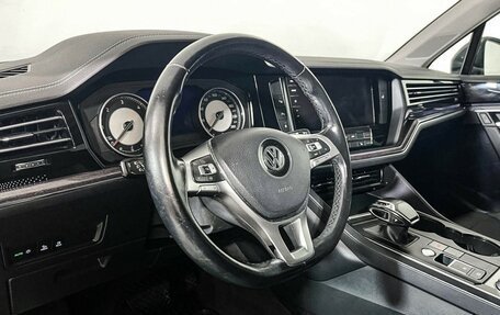 Volkswagen Touareg III, 2019 год, 4 297 000 рублей, 13 фотография