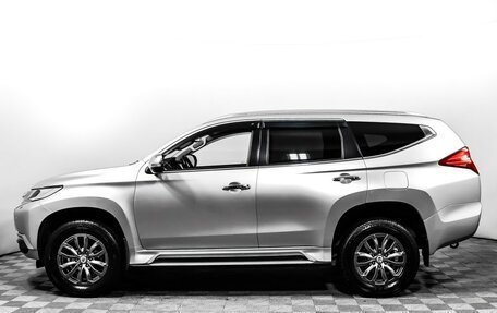 Mitsubishi Pajero Sport III рестайлинг, 2017 год, 2 667 000 рублей, 8 фотография