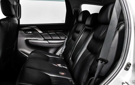Mitsubishi Pajero Sport III рестайлинг, 2017 год, 2 667 000 рублей, 14 фотография