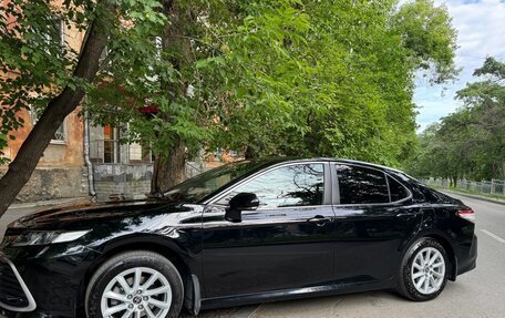 Toyota Camry, 2021 год, 3 300 000 рублей, 1 фотография
