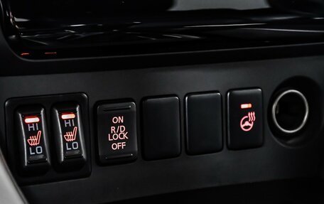 Mitsubishi Pajero Sport III рестайлинг, 2017 год, 2 667 000 рублей, 22 фотография
