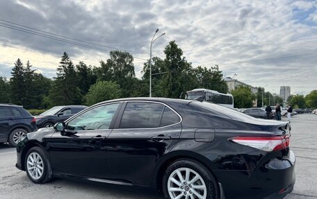 Toyota Camry, 2021 год, 3 300 000 рублей, 3 фотография