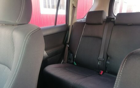 Toyota Land Cruiser Prado 150 рестайлинг 2, 2015 год, 6 500 000 рублей, 4 фотография