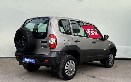 Chevrolet Niva I рестайлинг, 2018 год, 690 000 рублей, 5 фотография