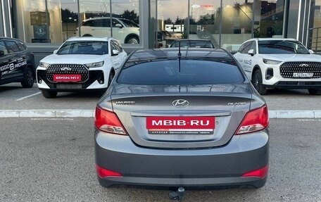 Hyundai Solaris II рестайлинг, 2015 год, 900 000 рублей, 4 фотография