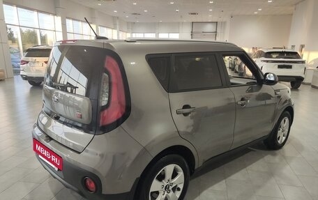 KIA Soul II рестайлинг, 2018 год, 1 600 000 рублей, 6 фотография