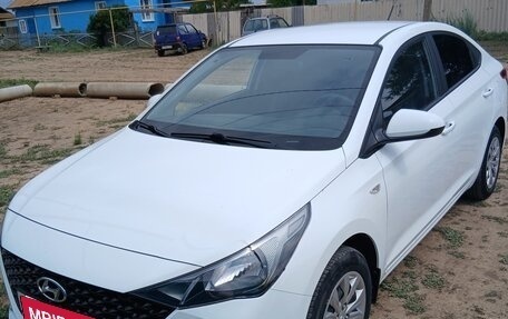 Hyundai Solaris II рестайлинг, 2020 год, 1 900 000 рублей, 1 фотография