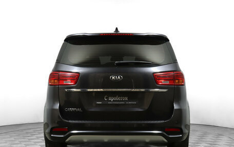 KIA Carnival III, 2018 год, 2 680 000 рублей, 6 фотография